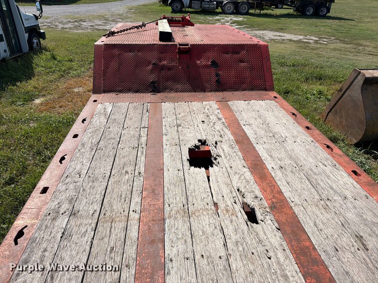 image for item EP7841 1989 drop tilt deck equipment trailer