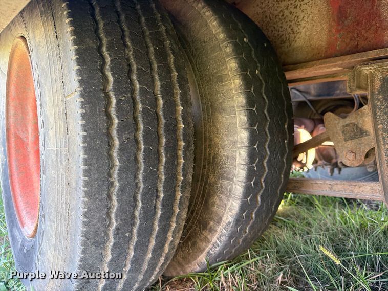 image for item EP7841 1989 drop tilt deck equipment trailer