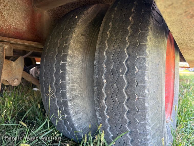 image for item EP7841 1989 drop tilt deck equipment trailer