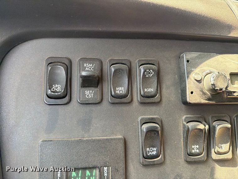 image for item EP7842 2012 Freightliner Business Class M2 dump truck