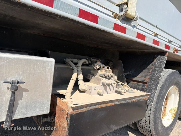 image for item EP7842 2012 Freightliner Business Class M2 dump truck