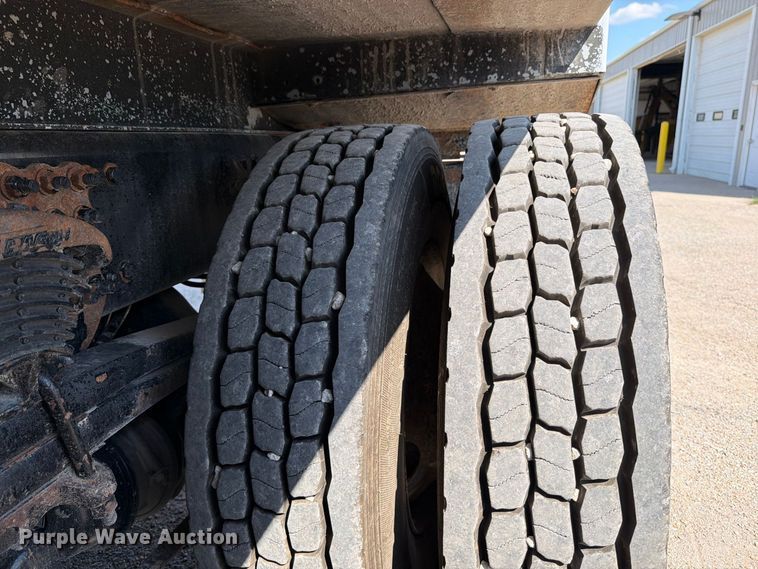 image for item EP7842 2012 Freightliner Business Class M2 dump truck