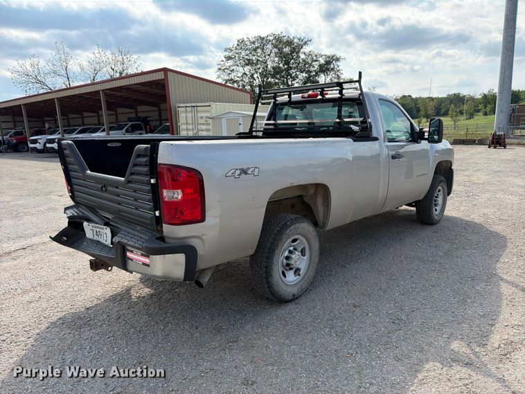 image for item EP7843 2009 Chevrolet Silverado 2500HD pickup truck
