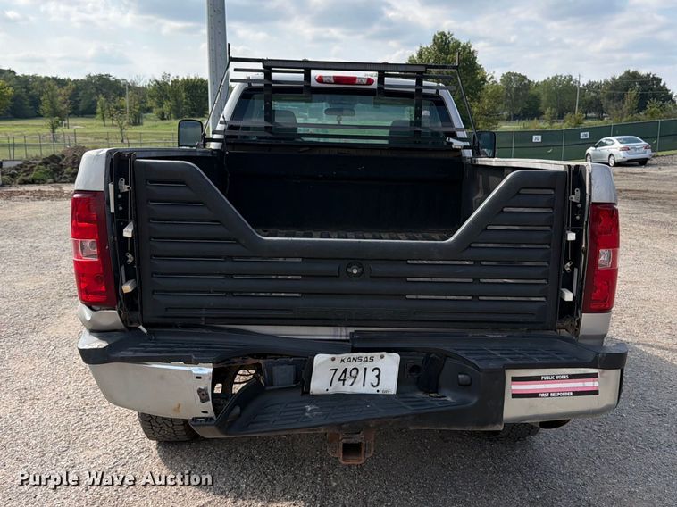 image for item EP7843 2009 Chevrolet Silverado 2500HD pickup truck