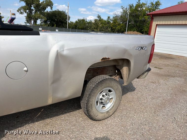 image for item EP7843 2009 Chevrolet Silverado 2500HD pickup truck