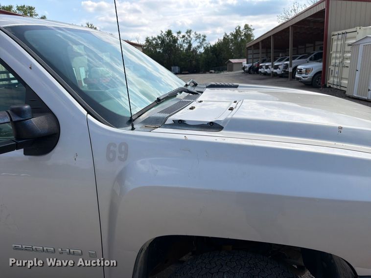 image for item EP7843 2009 Chevrolet Silverado 2500HD pickup truck