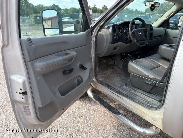 image for item EP7843 2009 Chevrolet Silverado 2500HD pickup truck