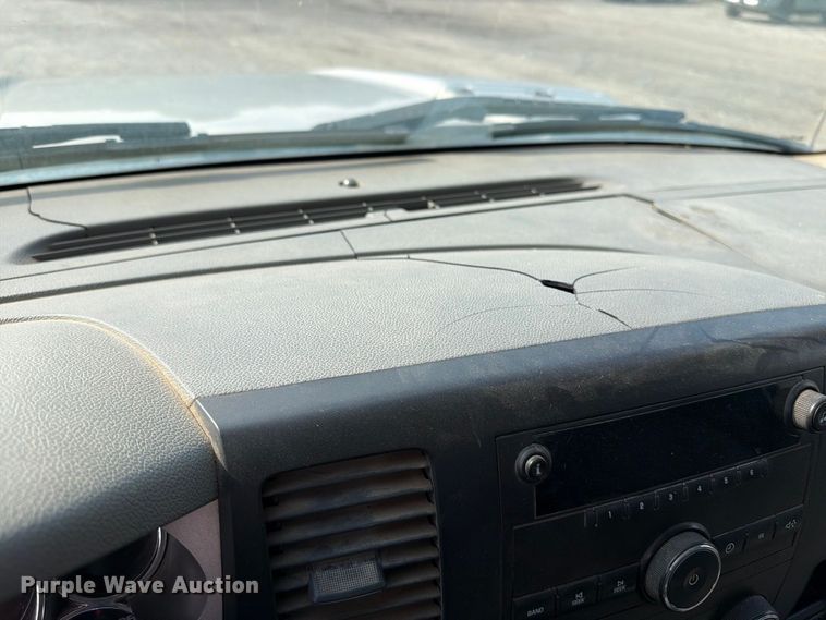 image for item EP7843 2009 Chevrolet Silverado 2500HD pickup truck