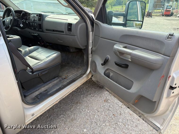 image for item EP7843 2009 Chevrolet Silverado 2500HD pickup truck