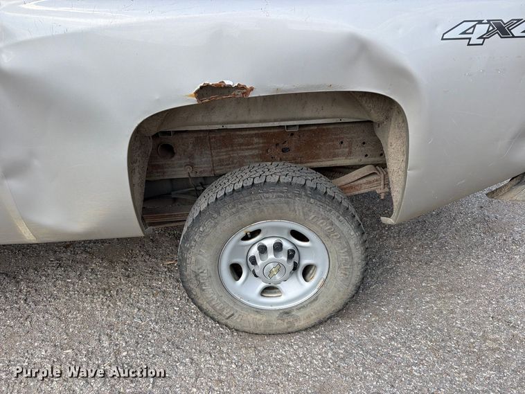 image for item EP7843 2009 Chevrolet Silverado 2500HD pickup truck