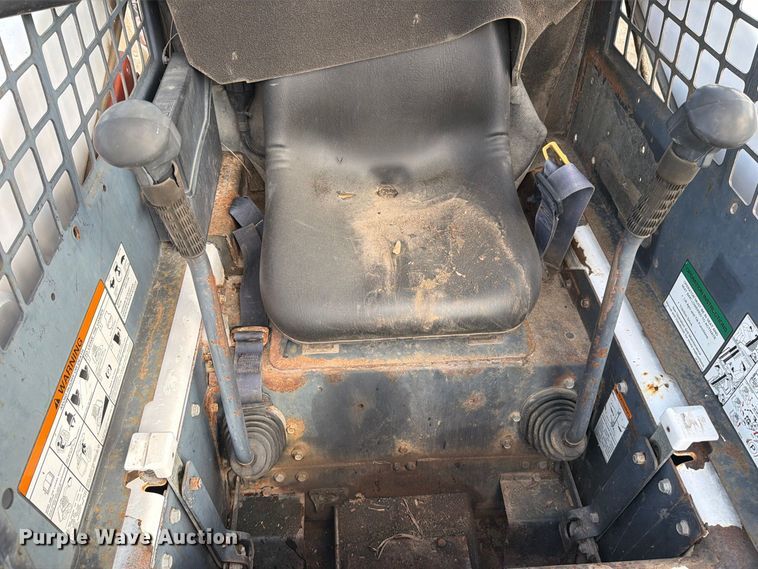 image for item EP7844 1998 Bobcat 863 skid steer loader