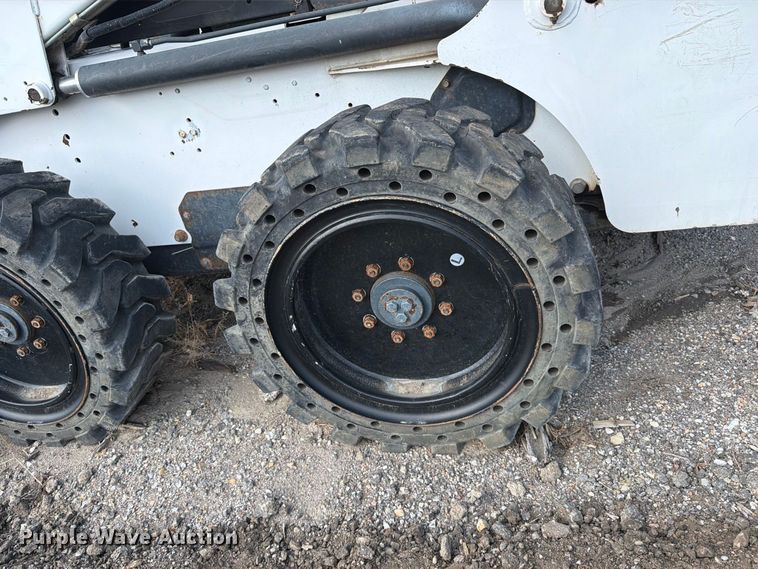 image for item EP7844 1998 Bobcat 863 skid steer loader