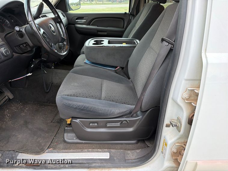 image for item EP7846 2007 Chevrolet Suburban SUV