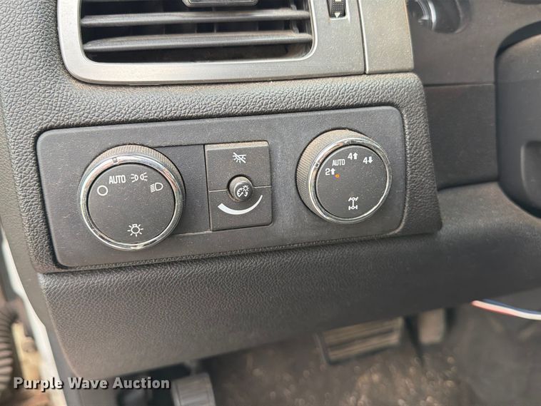 image for item EP7846 2007 Chevrolet Suburban SUV