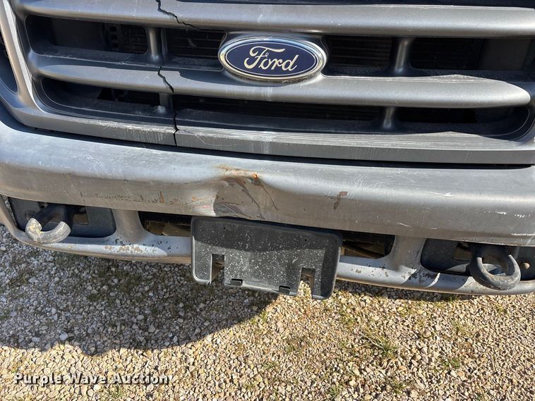 image for item ER3430 1999 Ford F550 XL Super Duty bucket truck