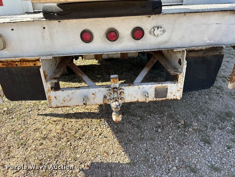 image for item ER3430 1999 Ford F550 XL Super Duty bucket truck