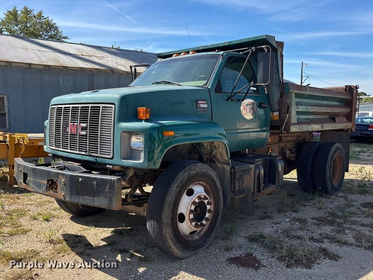 2000 GMC C7500 dump truck