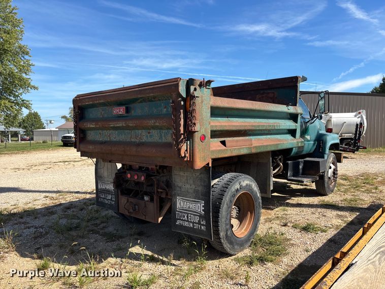 image for item ER3431 2000 GMC C7500 dump truck