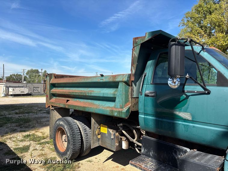 image for item ER3431 2000 GMC C7500 dump truck