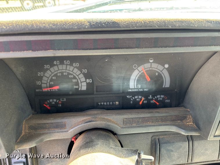 image for item ER3431 2000 GMC C7500 dump truck