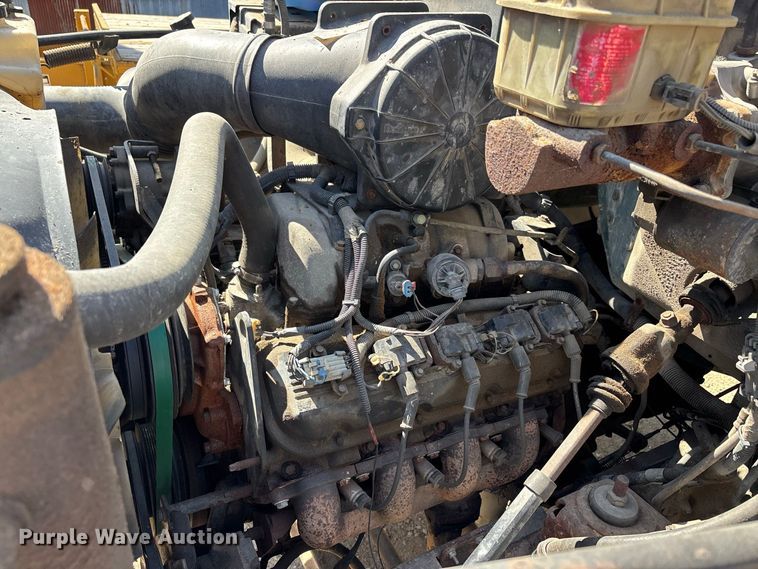 image for item ER3431 2000 GMC C7500 dump truck