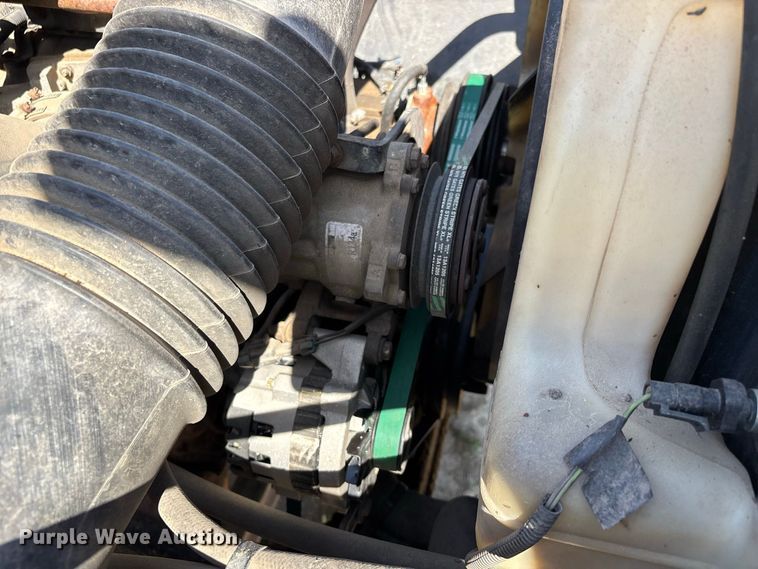 image for item ER3431 2000 GMC C7500 dump truck