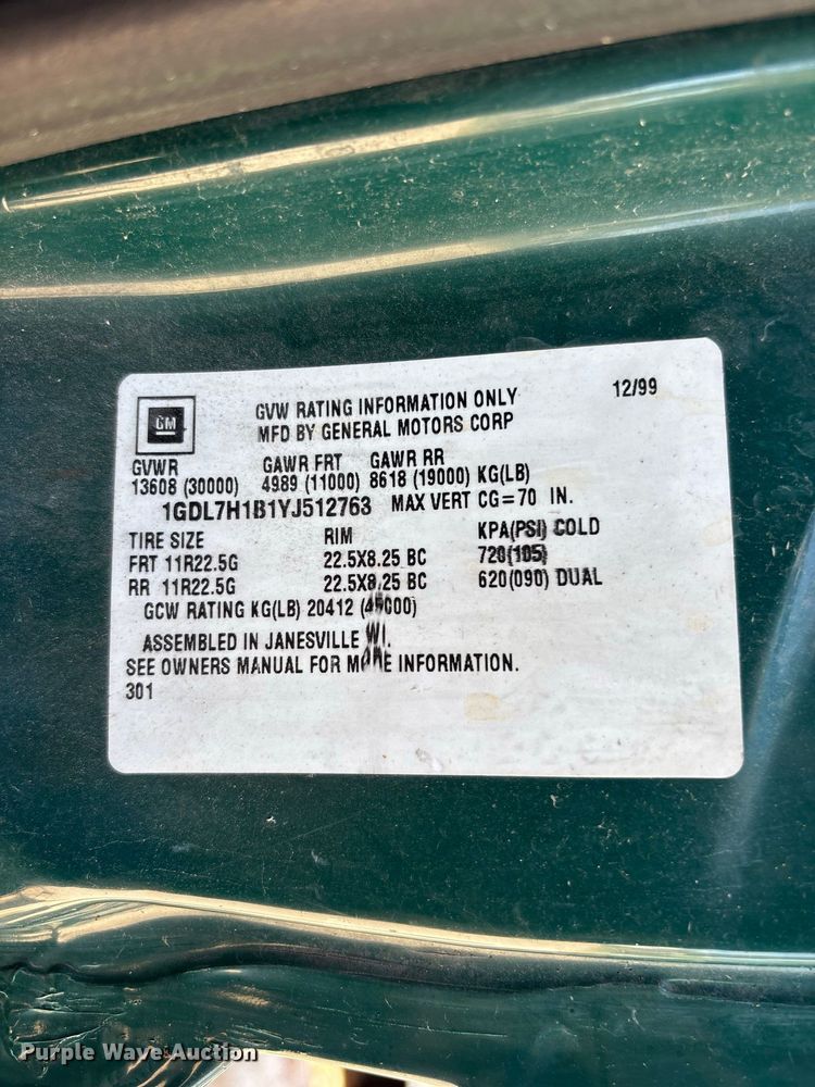 image for item ER3431 2000 GMC C7500 dump truck