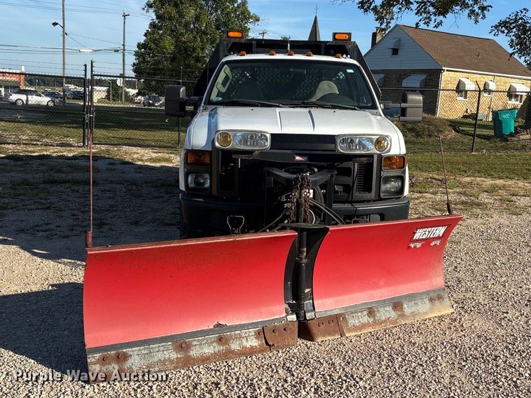 image for item ER3432 2008 Ford F350 dump flatbed pickup truck