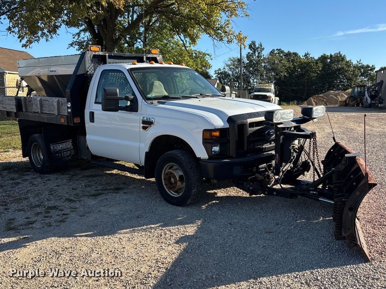 image for item ER3432 2008 Ford F350 dump flatbed pickup truck