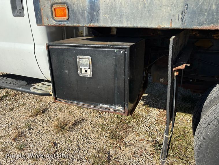 image for item ER3432 2008 Ford F350 dump flatbed pickup truck