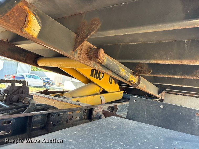 image for item ER3432 2008 Ford F350 dump flatbed pickup truck