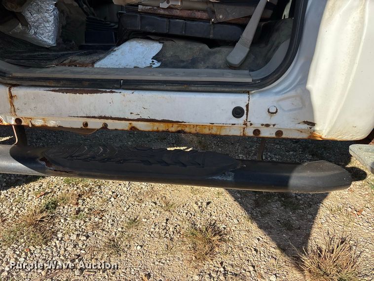 image for item ER3432 2008 Ford F350 dump flatbed pickup truck