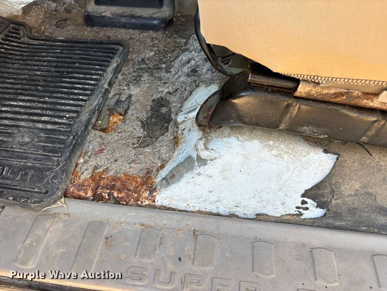 image for item ER3432 2008 Ford F350 dump flatbed pickup truck