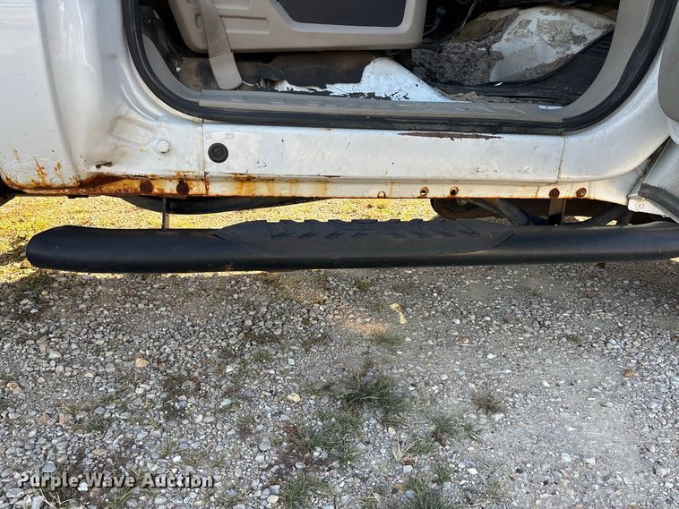 image for item ER3432 2008 Ford F350 dump flatbed pickup truck