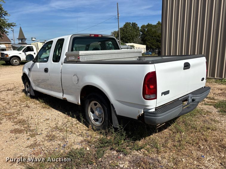 image for item ER3433 2003 Ford F150 XL Ext. Cab pickup truck