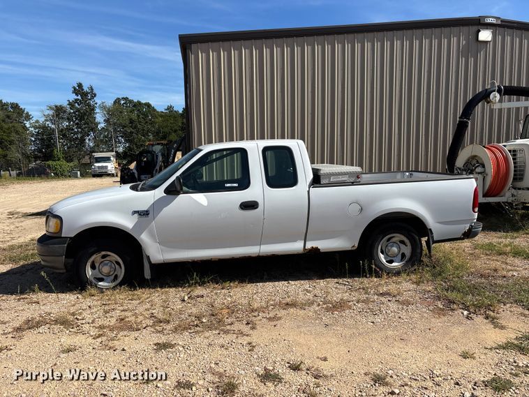 image for item ER3433 2003 Ford F150 XL Ext. Cab pickup truck