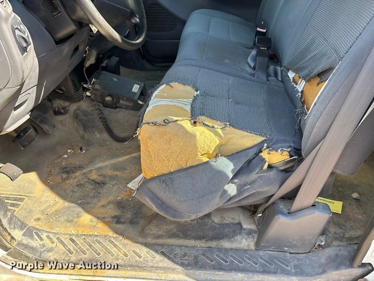 image for item ER3433 2003 Ford F150 XL Ext. Cab pickup truck
