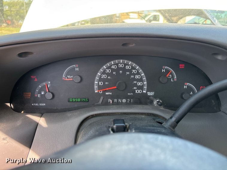 image for item ER3433 2003 Ford F150 XL Ext. Cab pickup truck