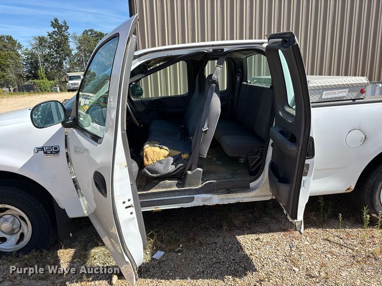 image for item ER3433 2003 Ford F150 XL Ext. Cab pickup truck