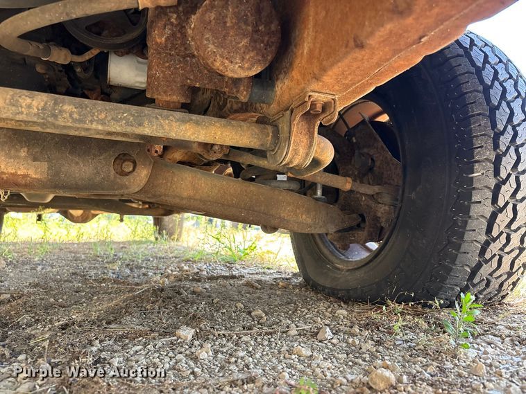 image for item ER3433 2003 Ford F150 XL Ext. Cab pickup truck