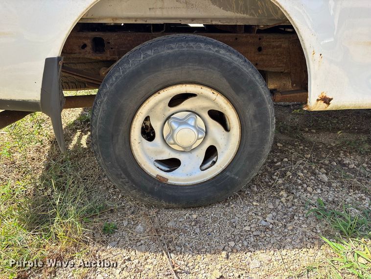 image for item ER3433 2003 Ford F150 XL Ext. Cab pickup truck