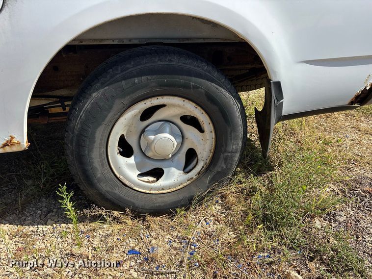 image for item ER3433 2003 Ford F150 XL Ext. Cab pickup truck