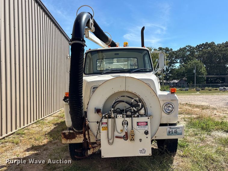 image for item ER3434 1986 Ford 8000 sewer jetter truck