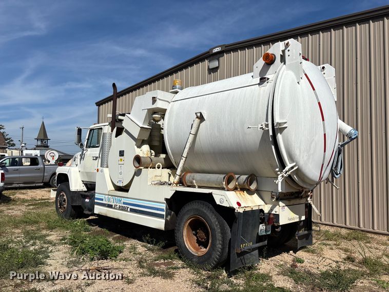 image for item ER3434 1986 Ford 8000 sewer jetter truck