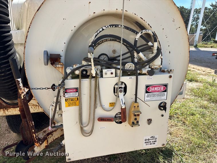 image for item ER3434 1986 Ford 8000 sewer jetter truck