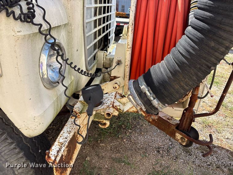 image for item ER3434 1986 Ford 8000 sewer jetter truck