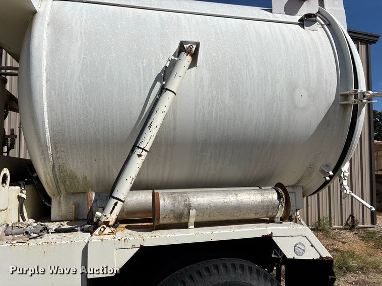 image for item ER3434 1986 Ford 8000 sewer jetter truck