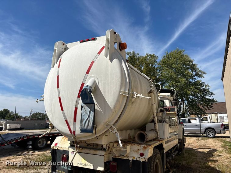 image for item ER3434 1986 Ford 8000 sewer jetter truck