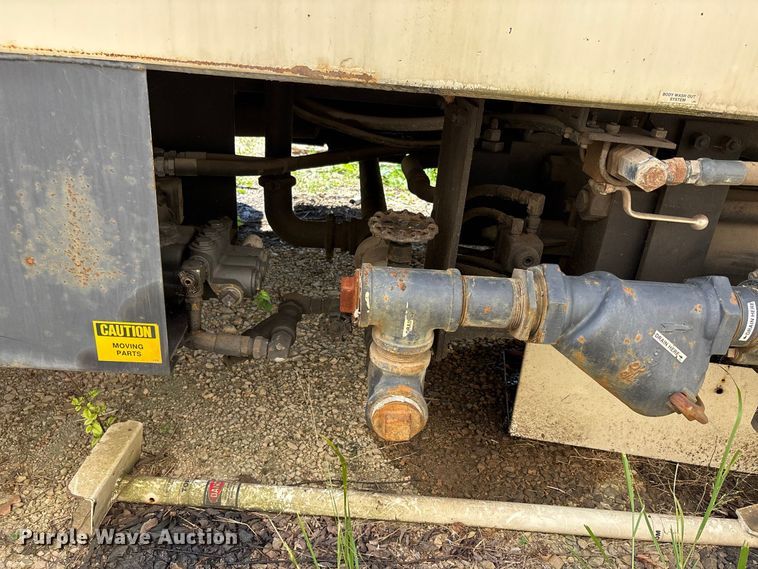 image for item ER3434 1986 Ford 8000 sewer jetter truck