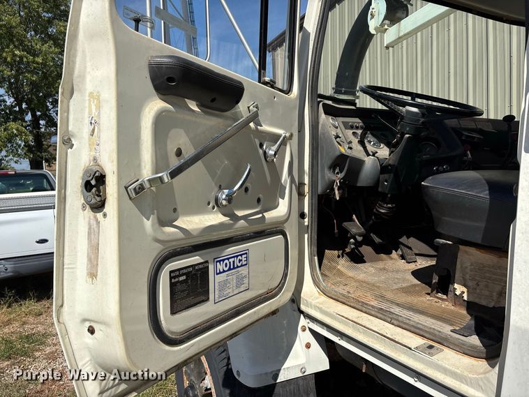 image for item ER3434 1986 Ford 8000 sewer jetter truck